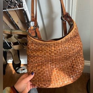 Vilenca Holland Genuine Leather Shoulder Bag convertible to backpack